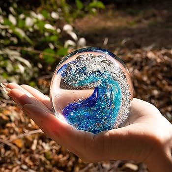 Amazon | KANGMING 手吹きガラス ペーパーウェイト 海の波の彫刻