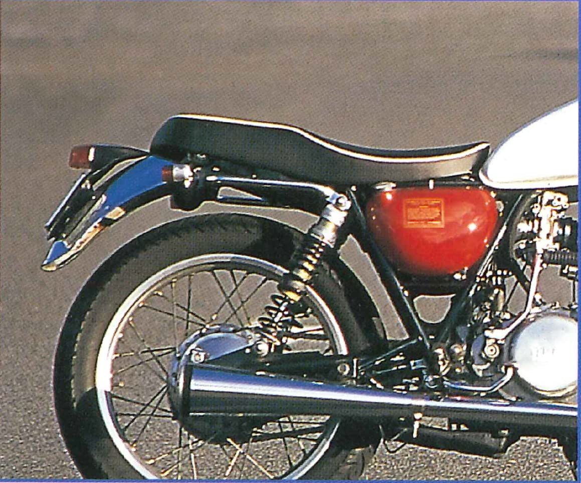 Amazon | ポッシュ(POSH) GLOSS トライアンフタイプシート W800(-2022