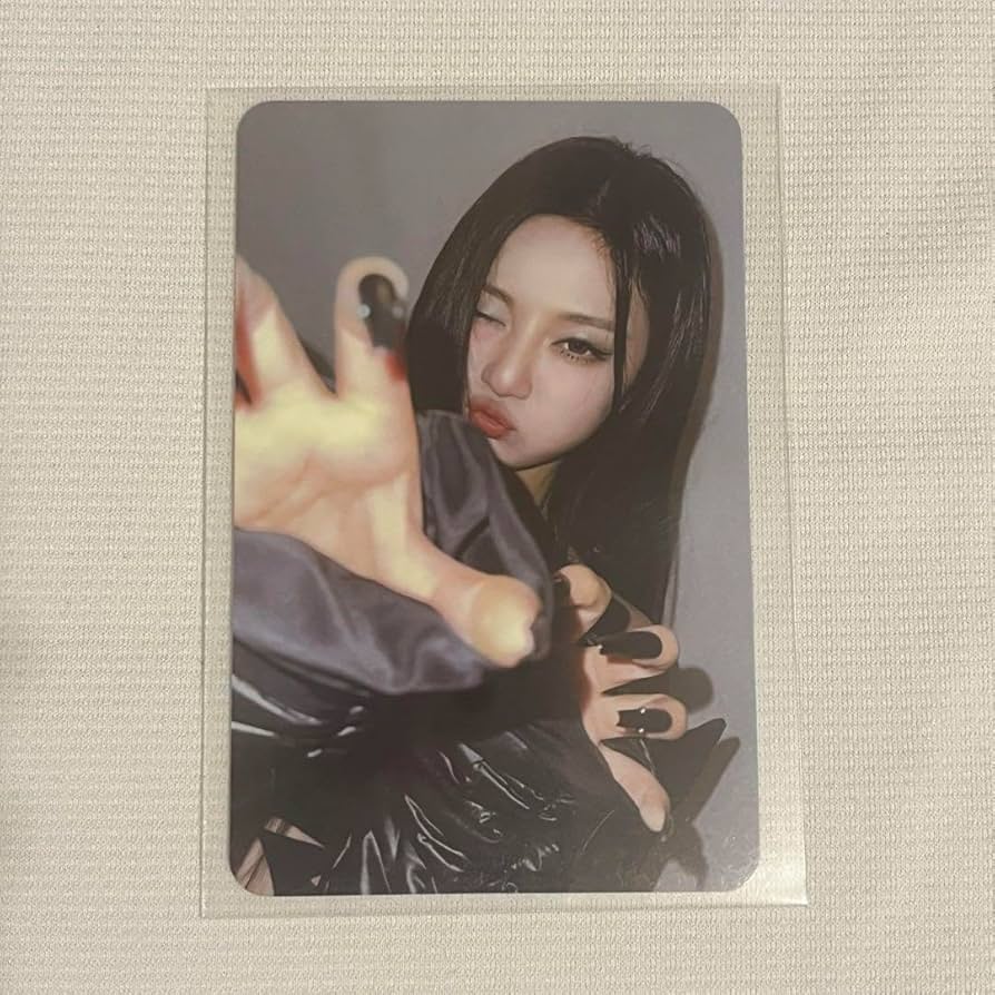 Amazon.co.jp: aespa ニンニン Drama 封入 トレカ Giant ver. : おもちゃ