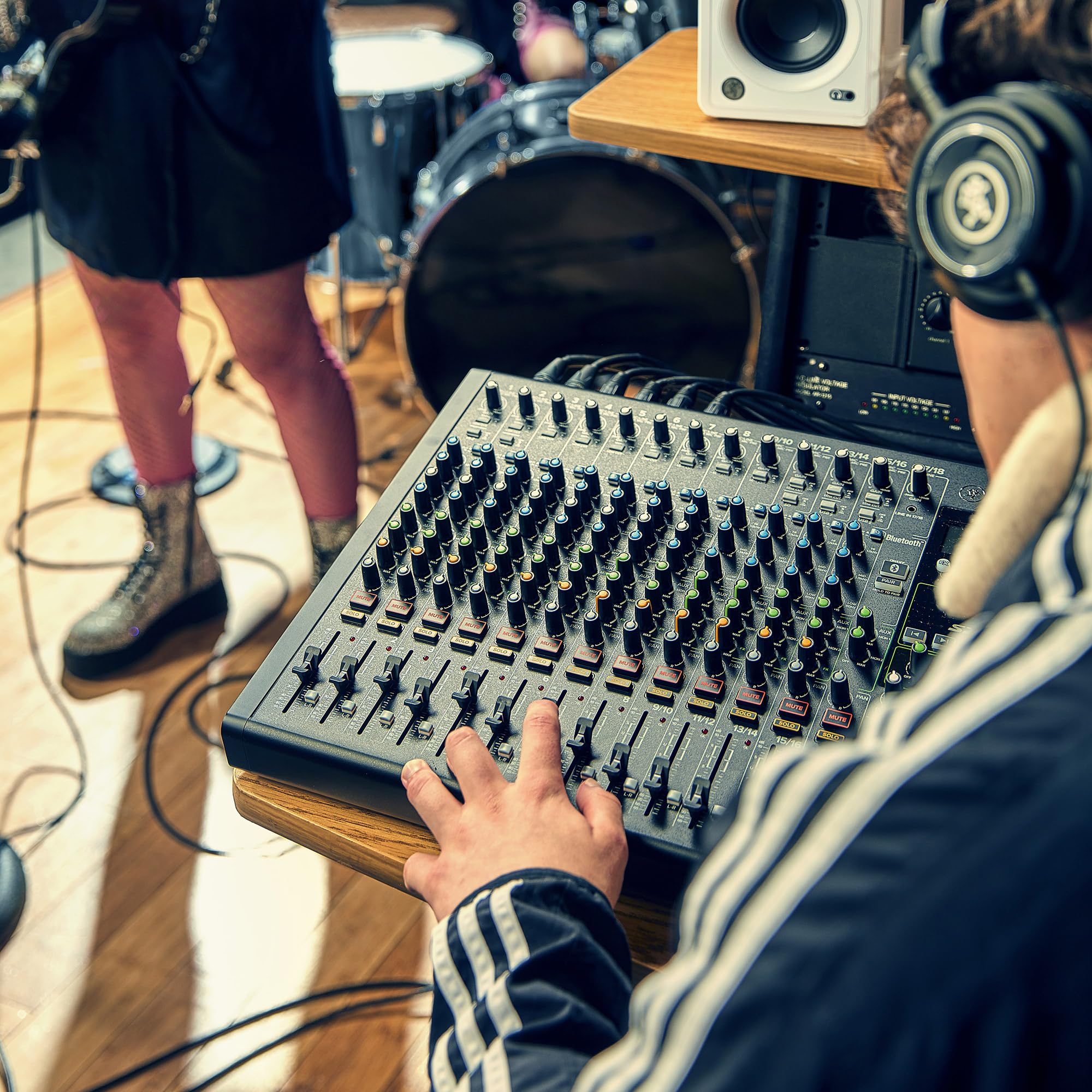 Amazon | MACKIE マッキー マルチトラックレコーディングUSB I/O内蔵