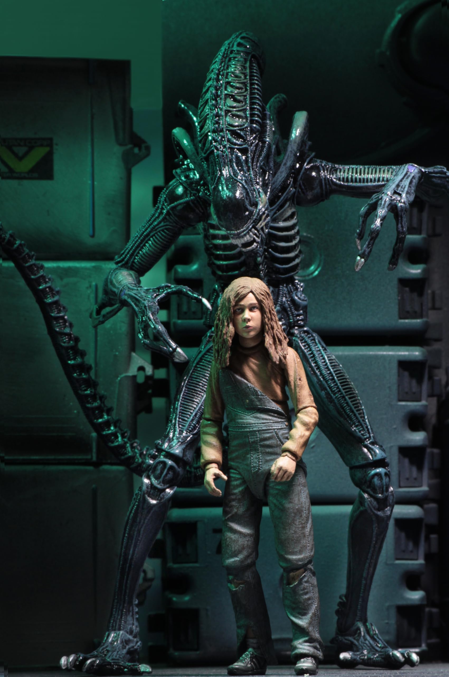 Amazon.com: NECA - Alien- 7