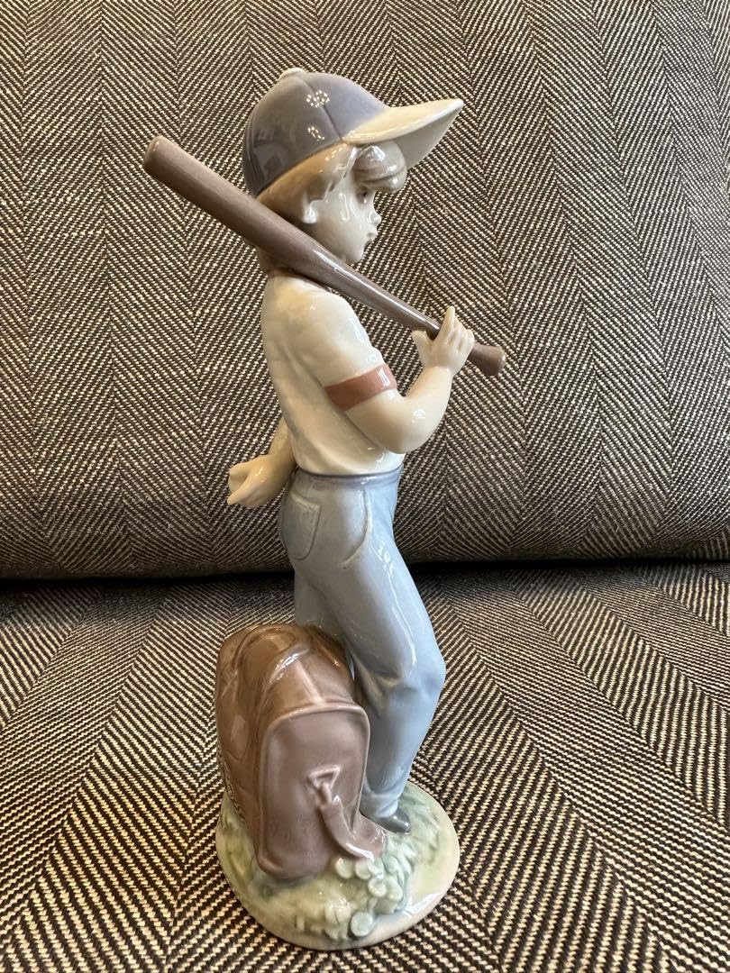 Amazon.co.jp: リヤドロ 野球少年 #7610 陶器 絶版 フィギュリン 置物