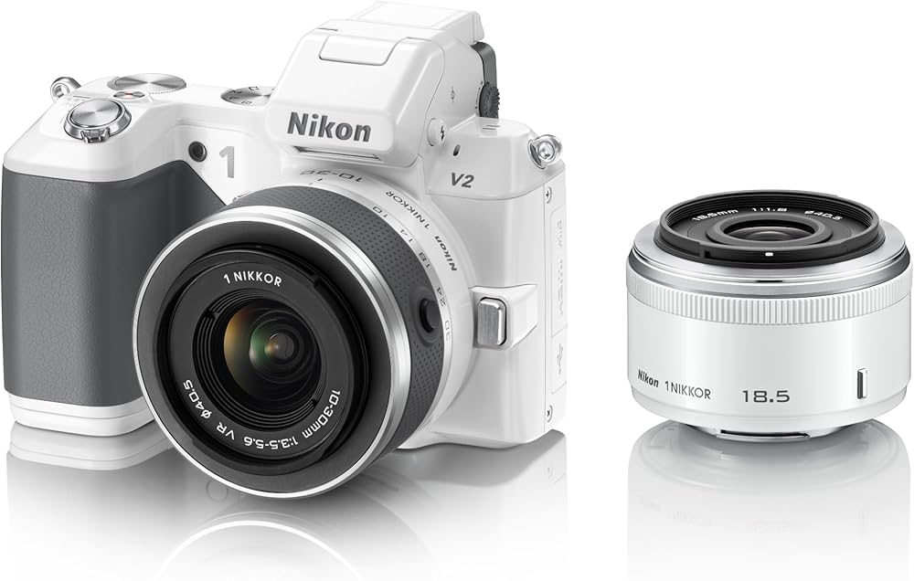 Amazon | Nikon ミラーレス一眼 Nikon 1 V2 ダブルレンズキット 1