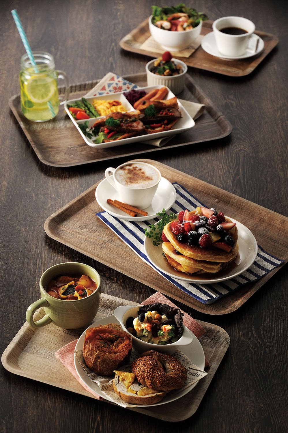 Amazon｜CAMBRO 木目調トレー ライトオリーブ MA3343E89｜トレイ・盆