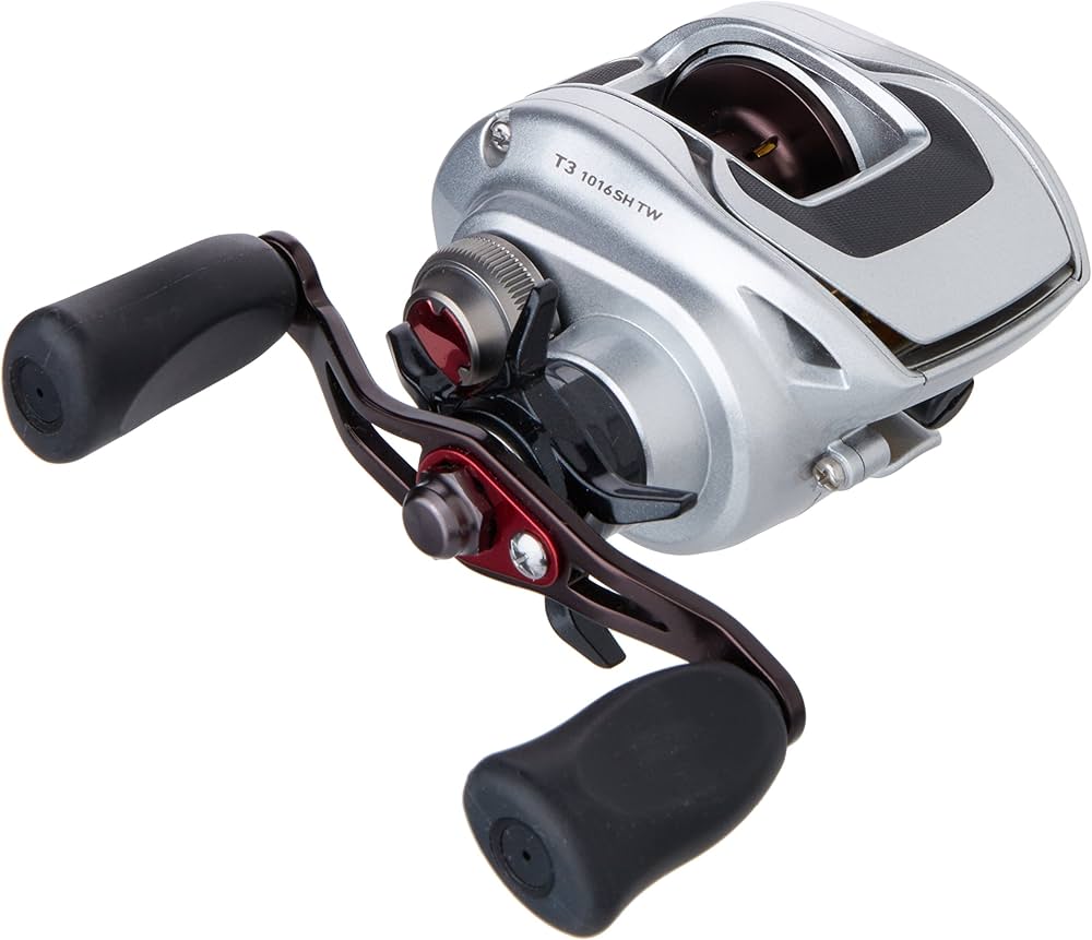 Amazon.co.jp: DAIWA T3 T31016SH キャスティングリール : Sports