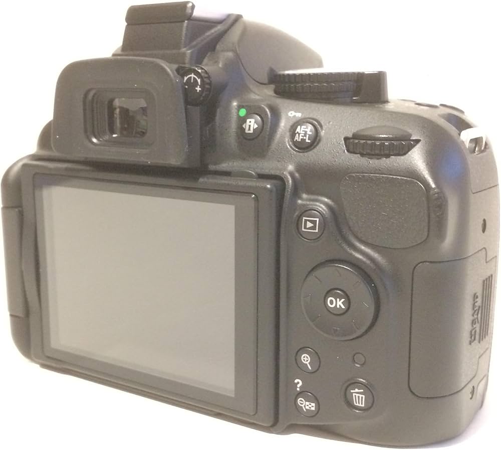 Amazon | Nikon デジタル一眼レフカメラ D5200 レンズキット AF-S DX