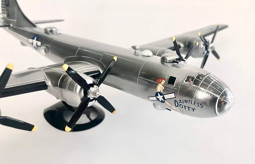 Amazon | アトランティスモデル 1/120 アメリカ空軍 B-29 スーパー