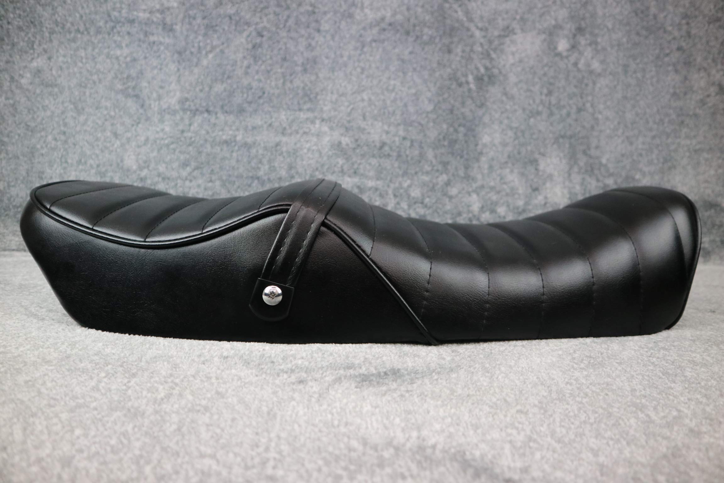 Amazon | ゼファー750 タックロールシート 黒レザー/RS シート