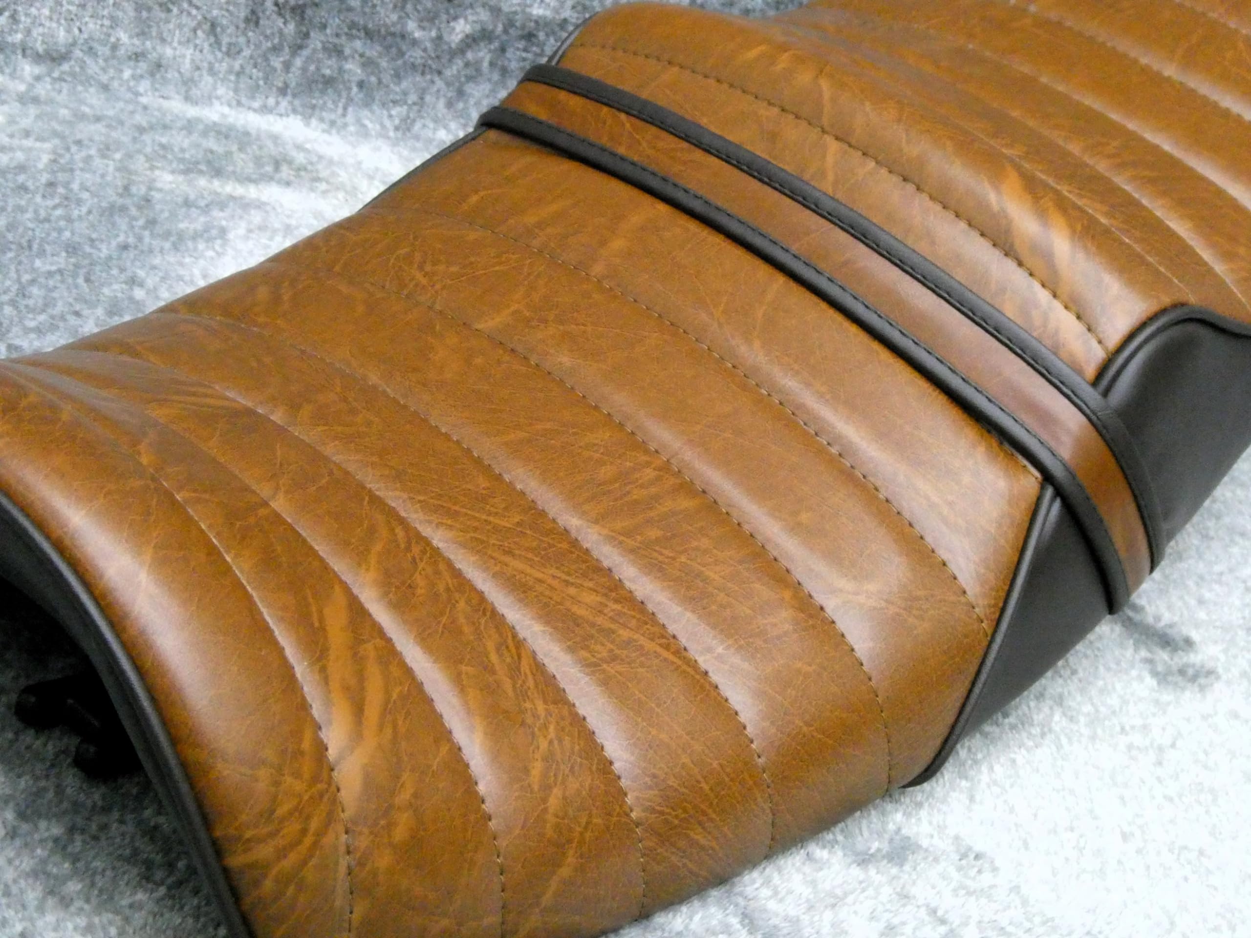 Amazon | NC39 NC42 (茶ツートンタックロール シート)/NC39