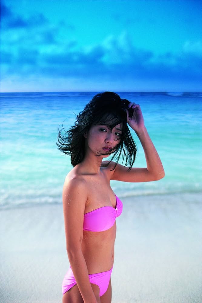 Amazon.co.jp: 可愛かずみ写真集 : 山内 順仁: Japanese Books