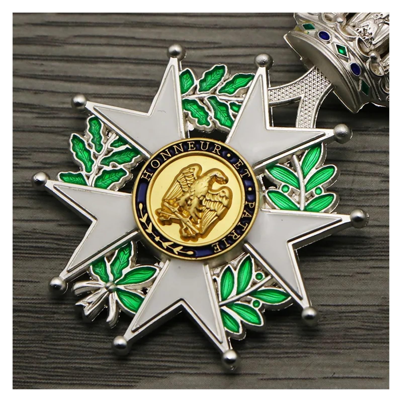 Amazon｜レジオンドヌール勲章とフランス皇帝ナポレオン勲章のレプリカ