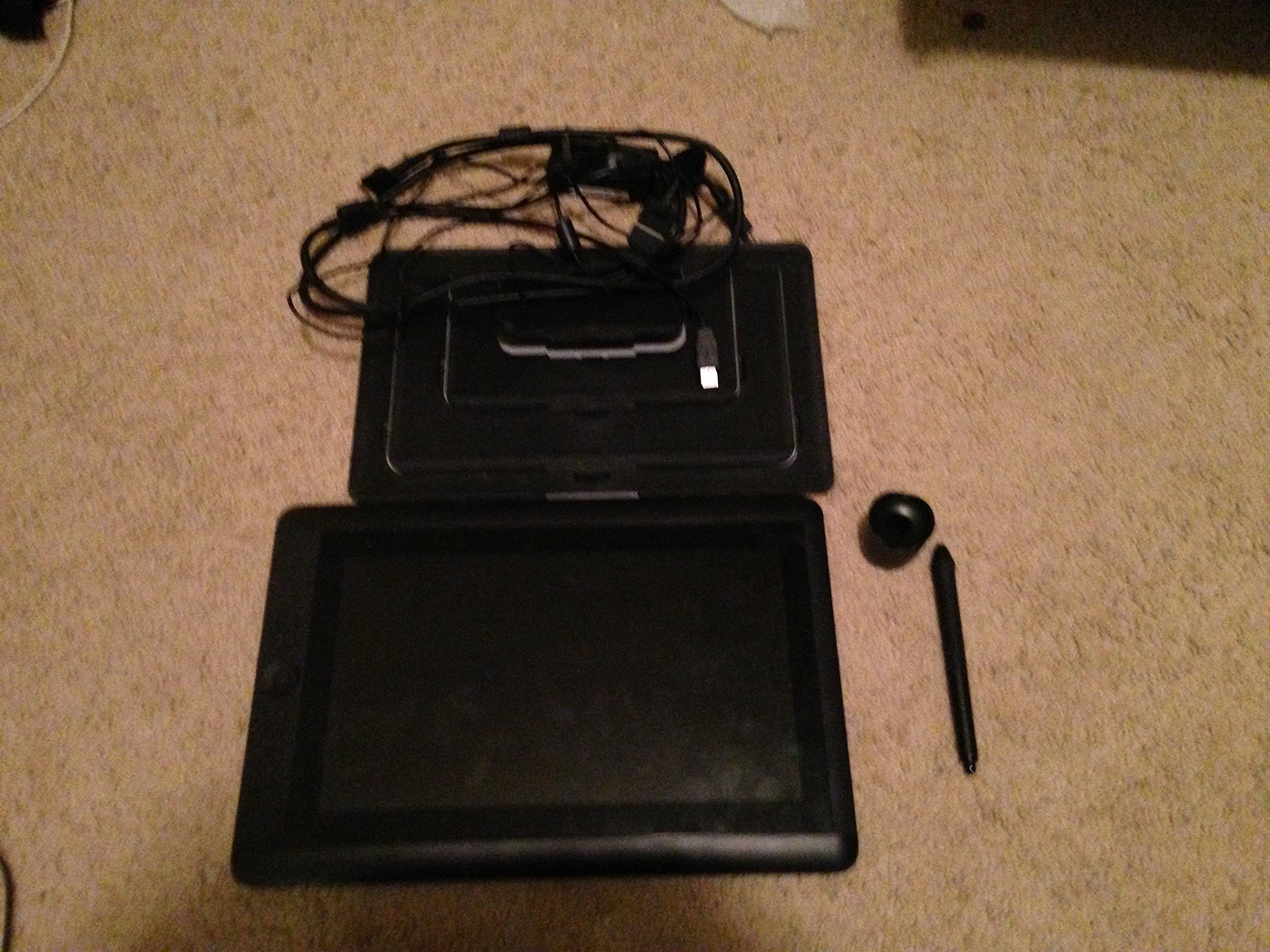 Amazon | Wacom Cintiq 13HD Interactive Pen Display (DTK1300)(US