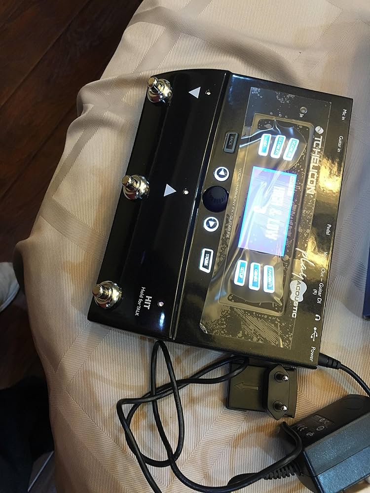 Amazon | TC HELICON エレアコ・ギター用エフェクト付きボーカル