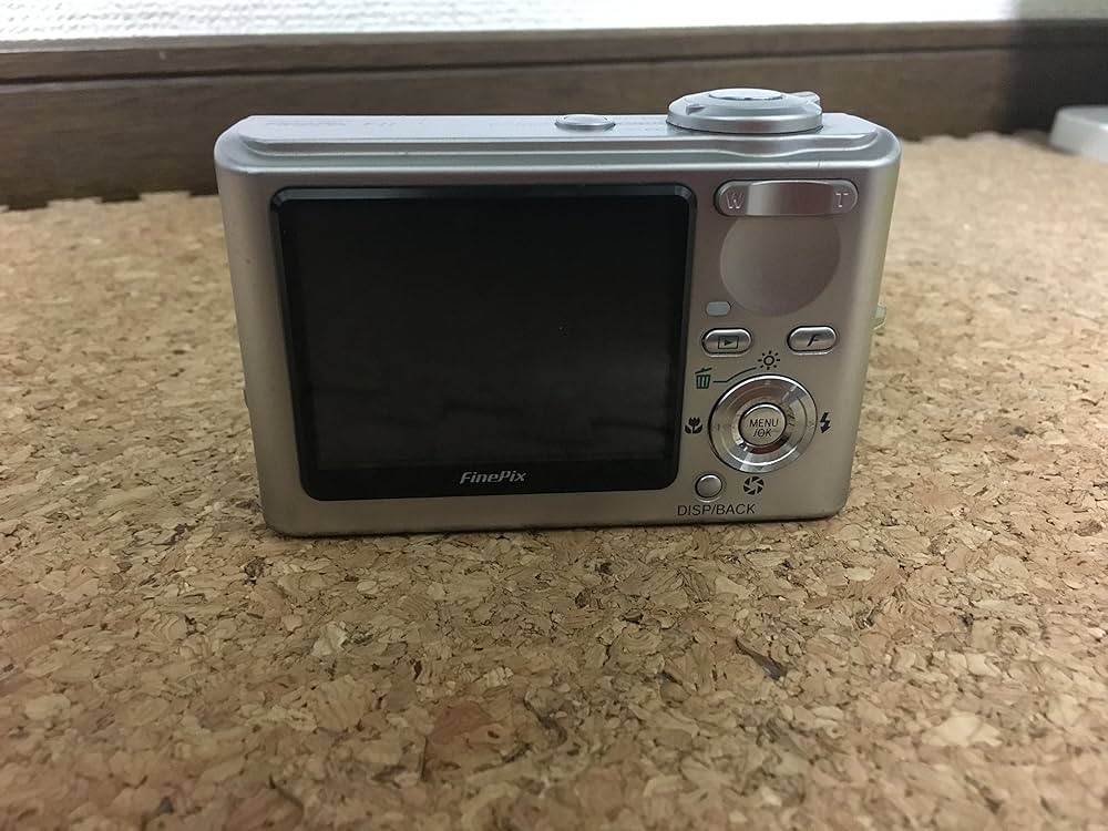 Amazon.co.jp: FUJIFILM FinePix F11 FX-F11 : Electronics