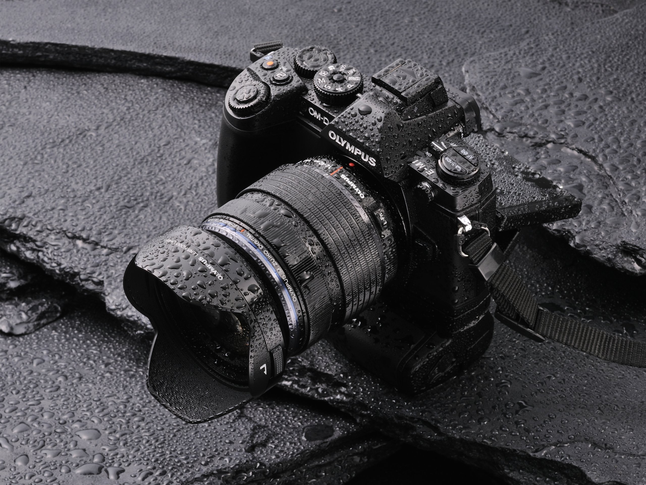 Amazon | OLYMPUS ミラーレス一眼 OM-D E-M1 12-40mm F2.8 レンズ