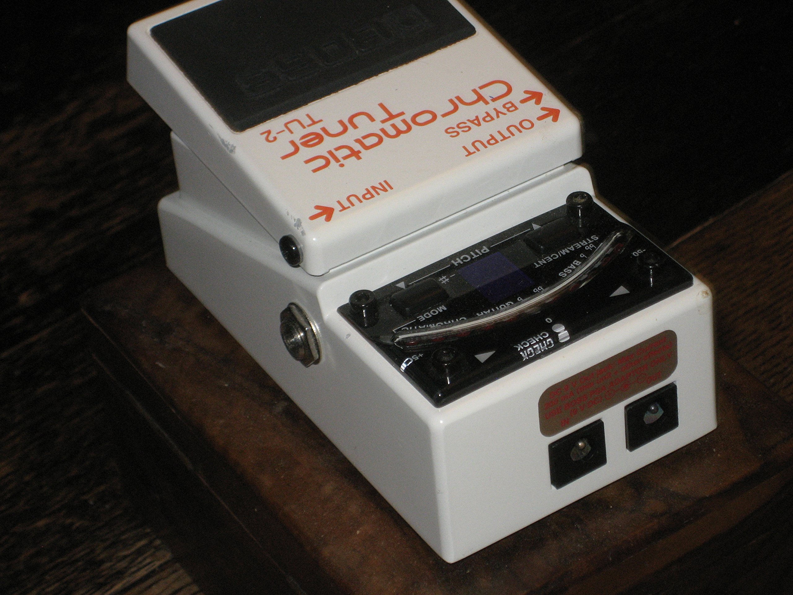 Amazon.com: BOSS TU-2 Chromatic Tuner Pedal : Musical Instruments