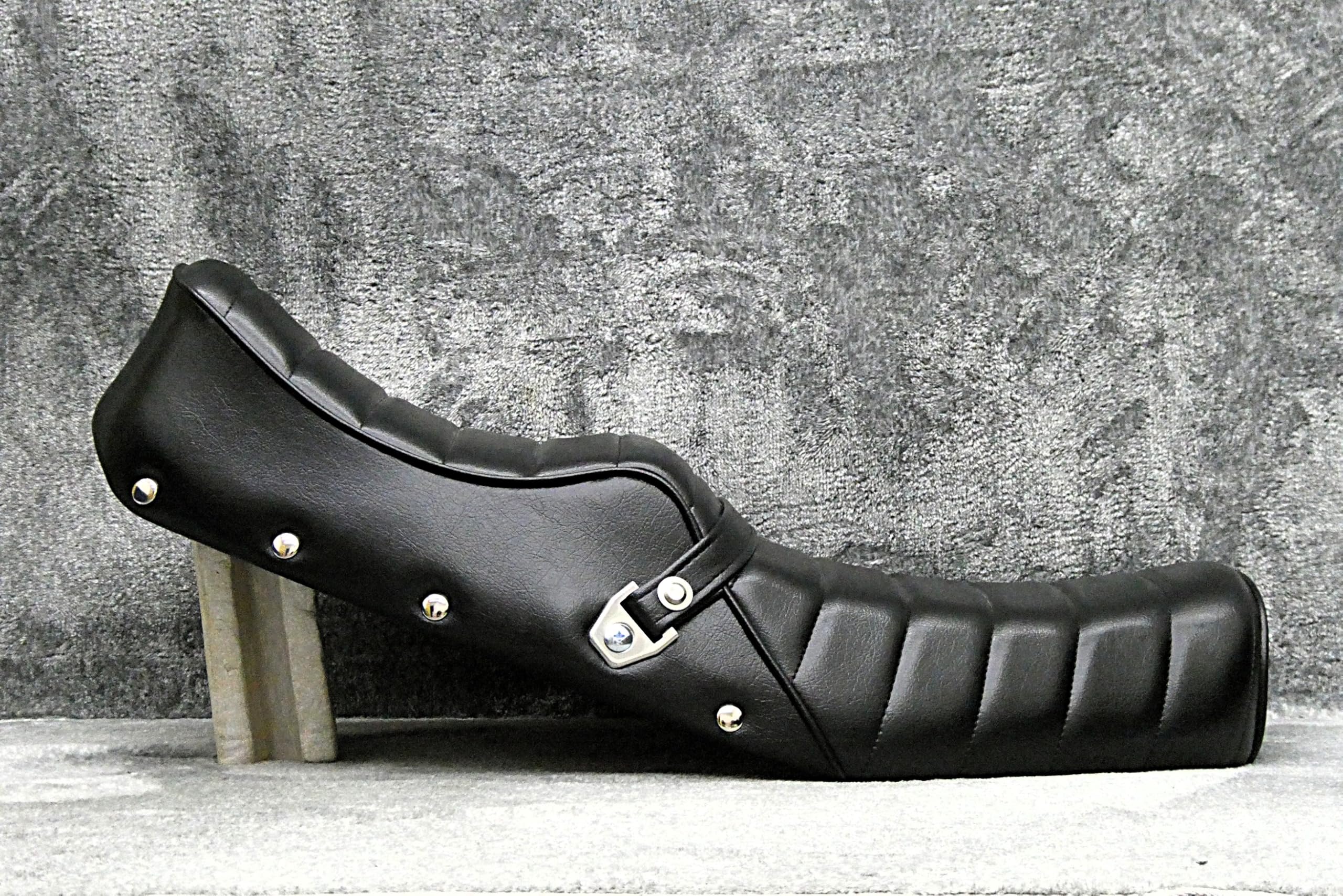 Amazon | ホーク2 タックロールシート/完成品 CB250T CB400T (黒皮 鋲