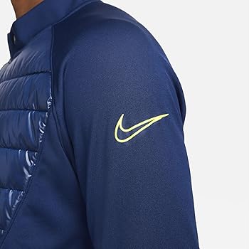 Amazon.com: Nike Therma-FIT Academy Winter Warrior Men's Soccer