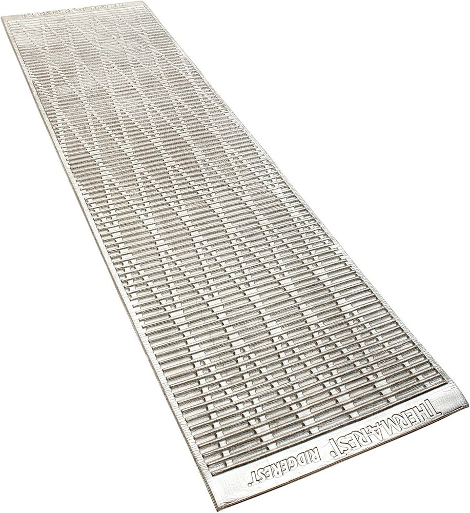 Amazon | THERMAREST(サーマレスト) アウトドア マットレス クローズド