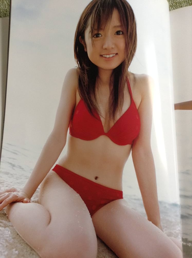 紺野あさ美写真集（DVD付）「なつふく」 : Amazon.co.uk: Books