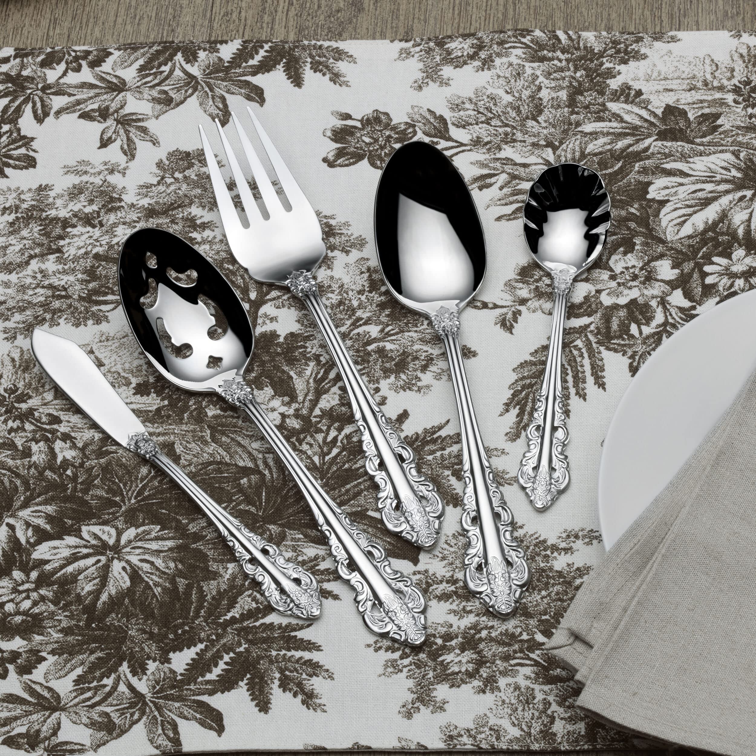 Amazon.com | Wallace Antique Baroque 65pc: Flatware Hostess Sets