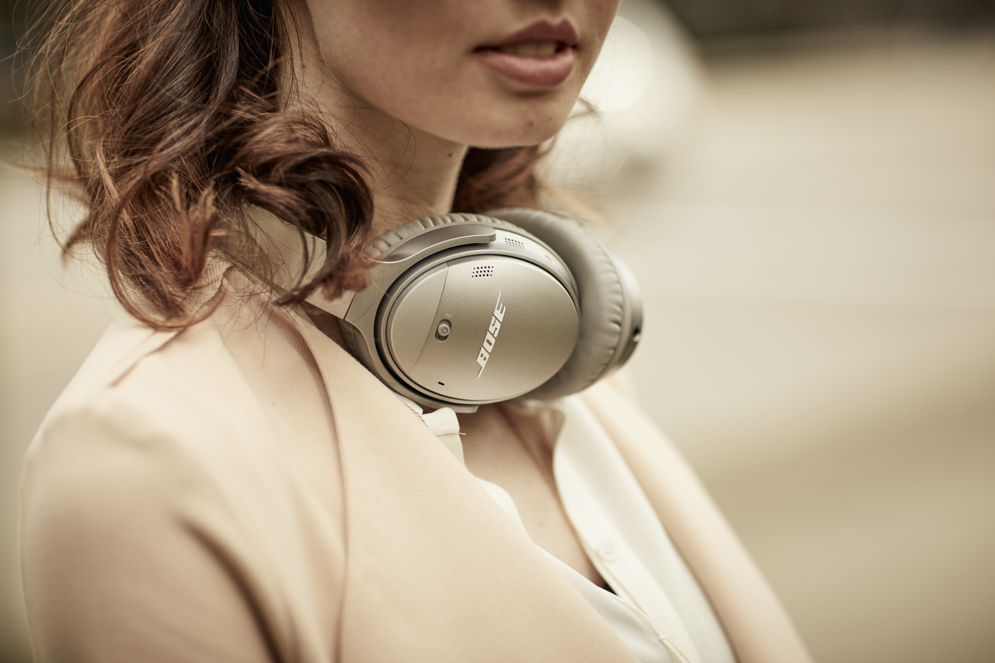 Amazon.com: Bose QuietComfort 35 (Series II) Wireless Headphones