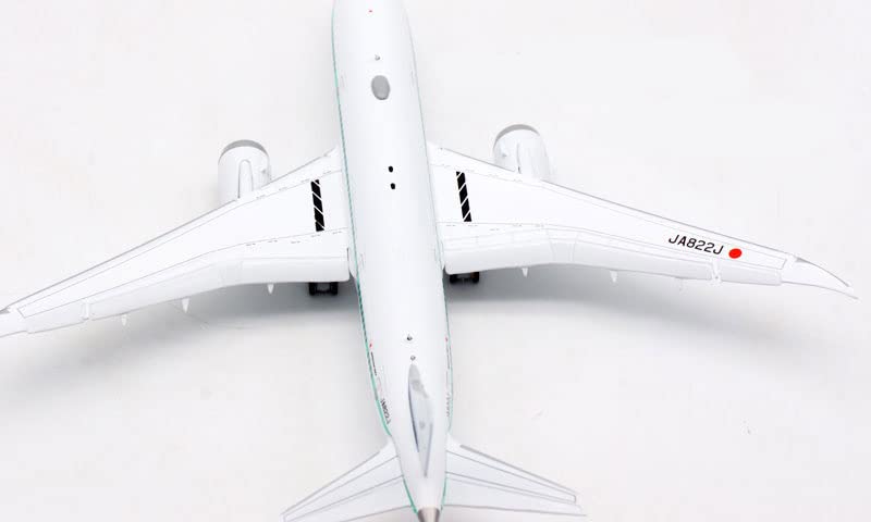 Amazon | JC Wings 1:400 完成品 Zip Air For Boeing B787-8 JA822J