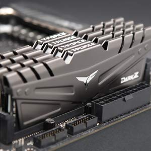 Amazon | TEAMGROUP T-Force Dark Z DDR4 32GB Kit (2 x 16GB) 3200MHz