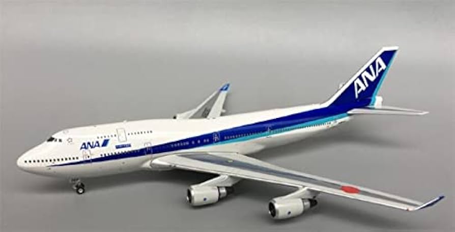Amazon.com: Phoenix ANA Happy Flight for Boeing 747-400 JA8097 1