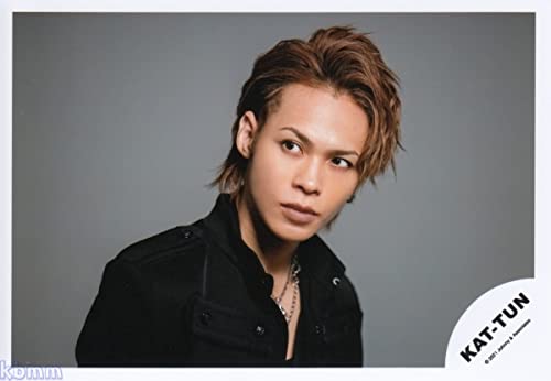 Amazon.co.jp: KAT-TUN 公式生写真 （上田竜也）KA00476 : おもちゃ