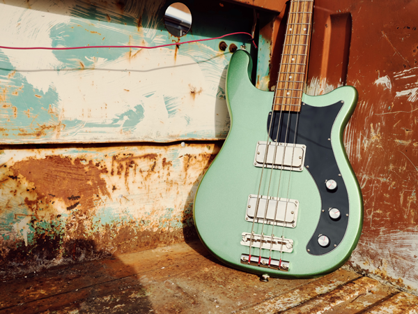 Amazon.com: Epiphone Embassy Bass Wanderlust Green Metallic