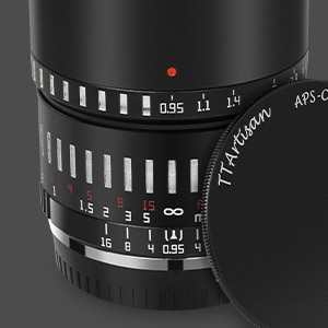 Amazon | TTArtisan 50mm F0.95 Xマウント APS-C 単焦点レンズ 富士X