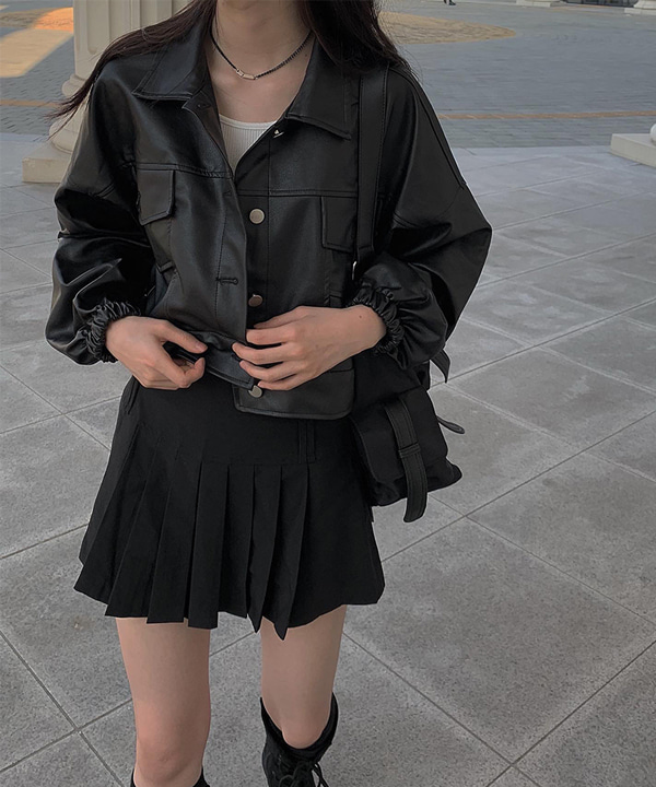 ブラックレザークロップドジャケット - anyonemore