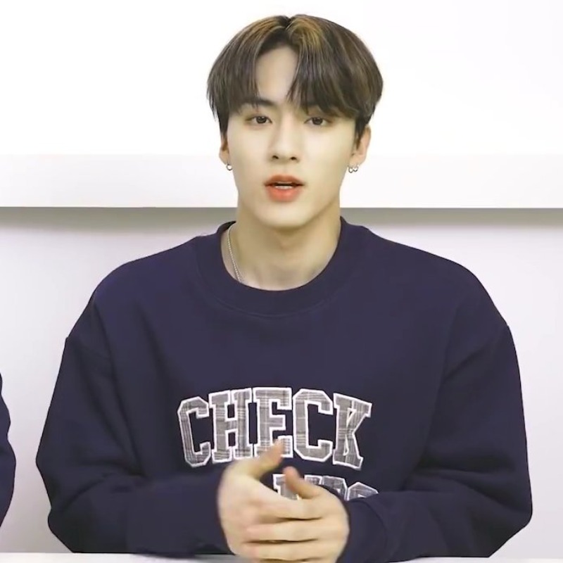 THEBOYZ 에릭 エリック - BORNCHAMPS JAPAN