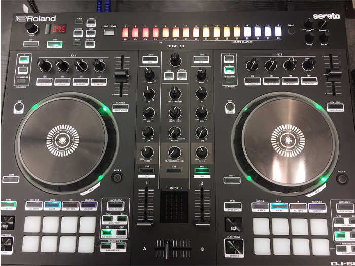 リミックス、制作、パフォーマンスがこれ1台！Roland×Serato コレボ