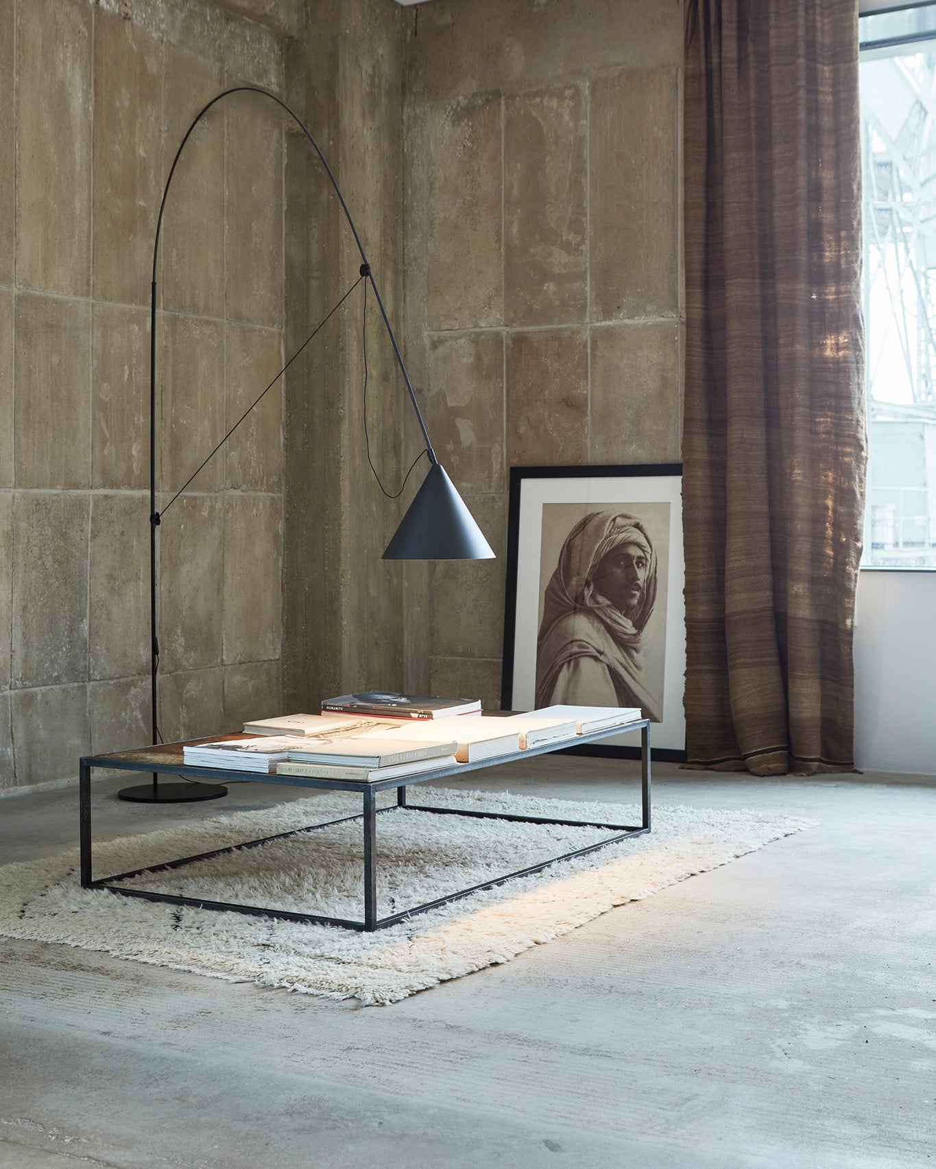 AYNO XL Floor Lamp, silk grey – Stefan Diez | Midgard Licht