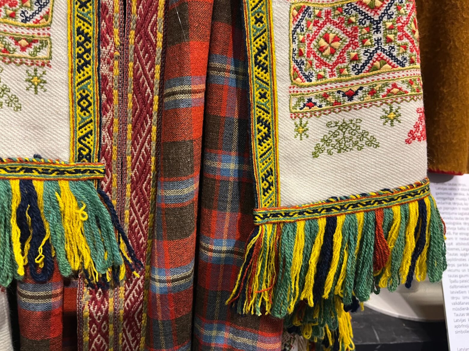 SUBARU」店主 溝口明子のラトビアの手仕事をめぐる旅 vol.30 千紫万紅