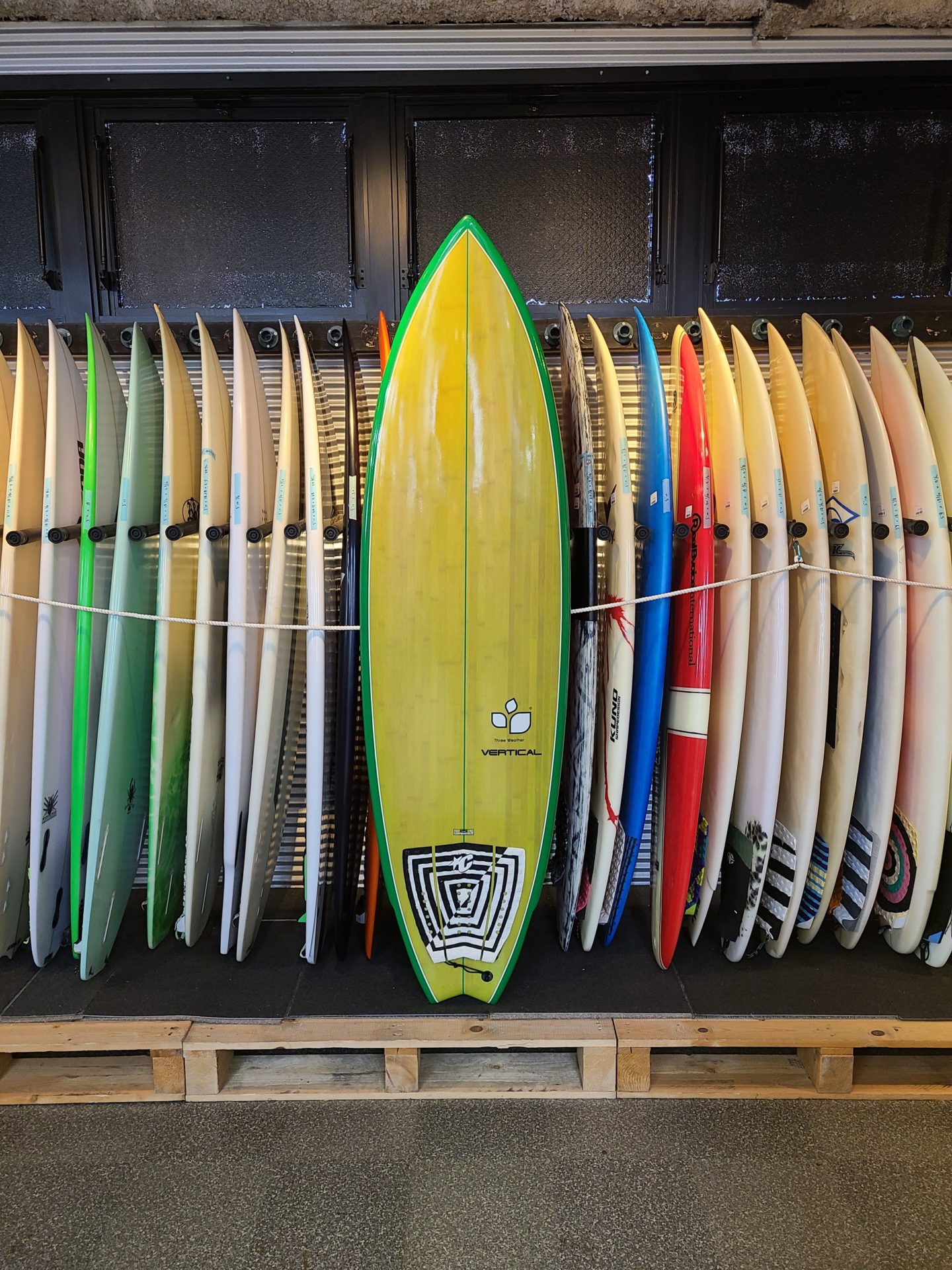 中古サーフボード THREE WEATHER VERTICAL / リサイクルショップ三喜