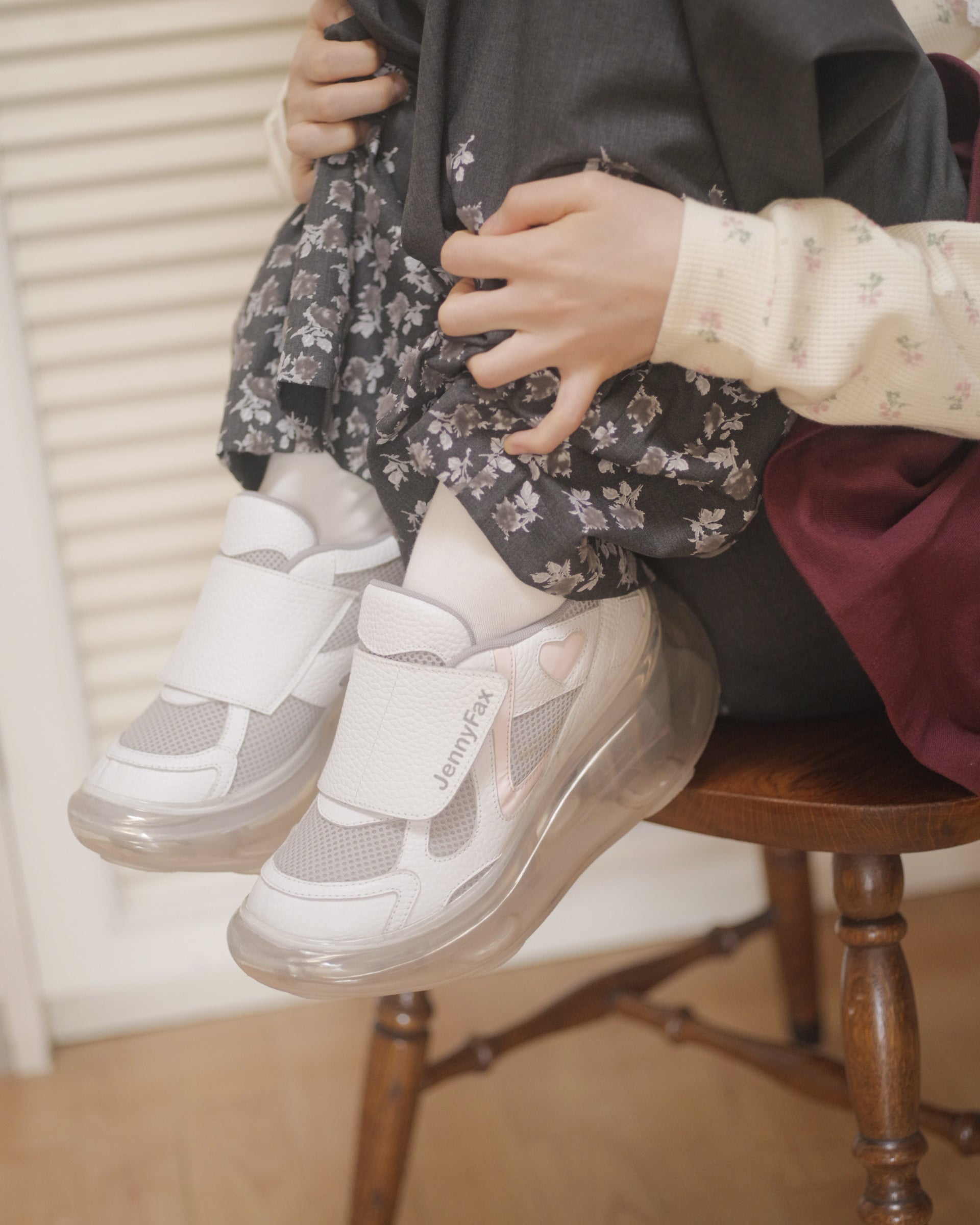 Bambi Moon / White｜MIKIOSAKABE&JennyFax公式ストア – MIKIOSAKABE