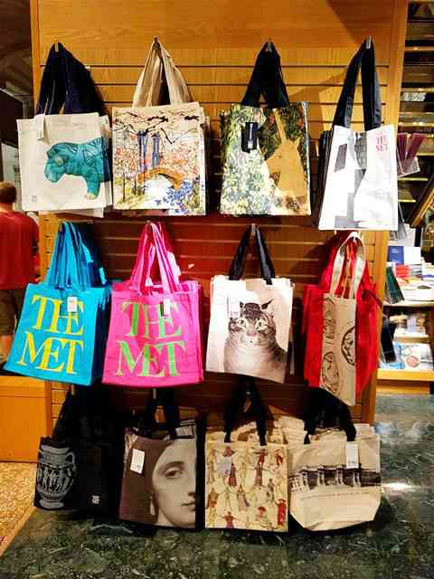 メトロポリタン美術館でお土産探し！おすすめ品 可愛いグッズを一挙