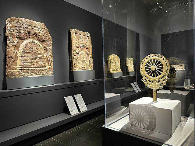 メトロポリタン美術館 インド初期仏教美術 Tree & Serpent 特別展 仏塔