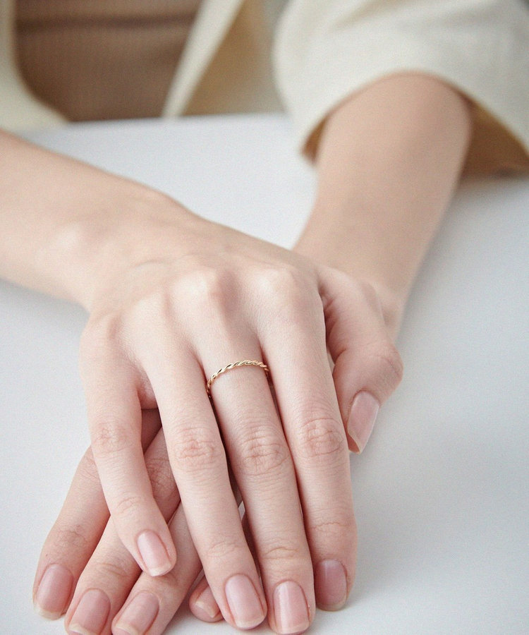 レイヤード] K10YG ツイスト リング（710974） ｜ women（ウィメンズ