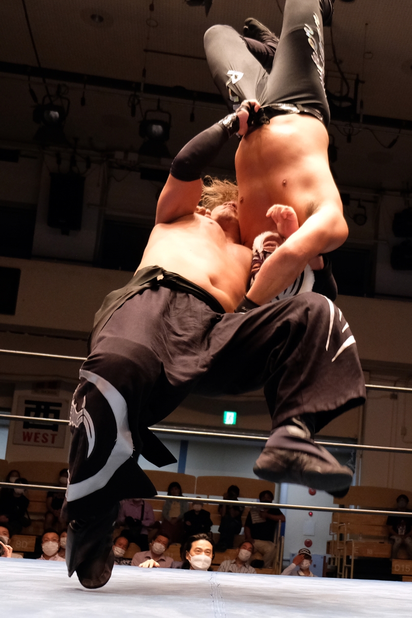 S・タイガーまさかの敗戦で至宝流出！ ストロングスタイルプロレス真夏