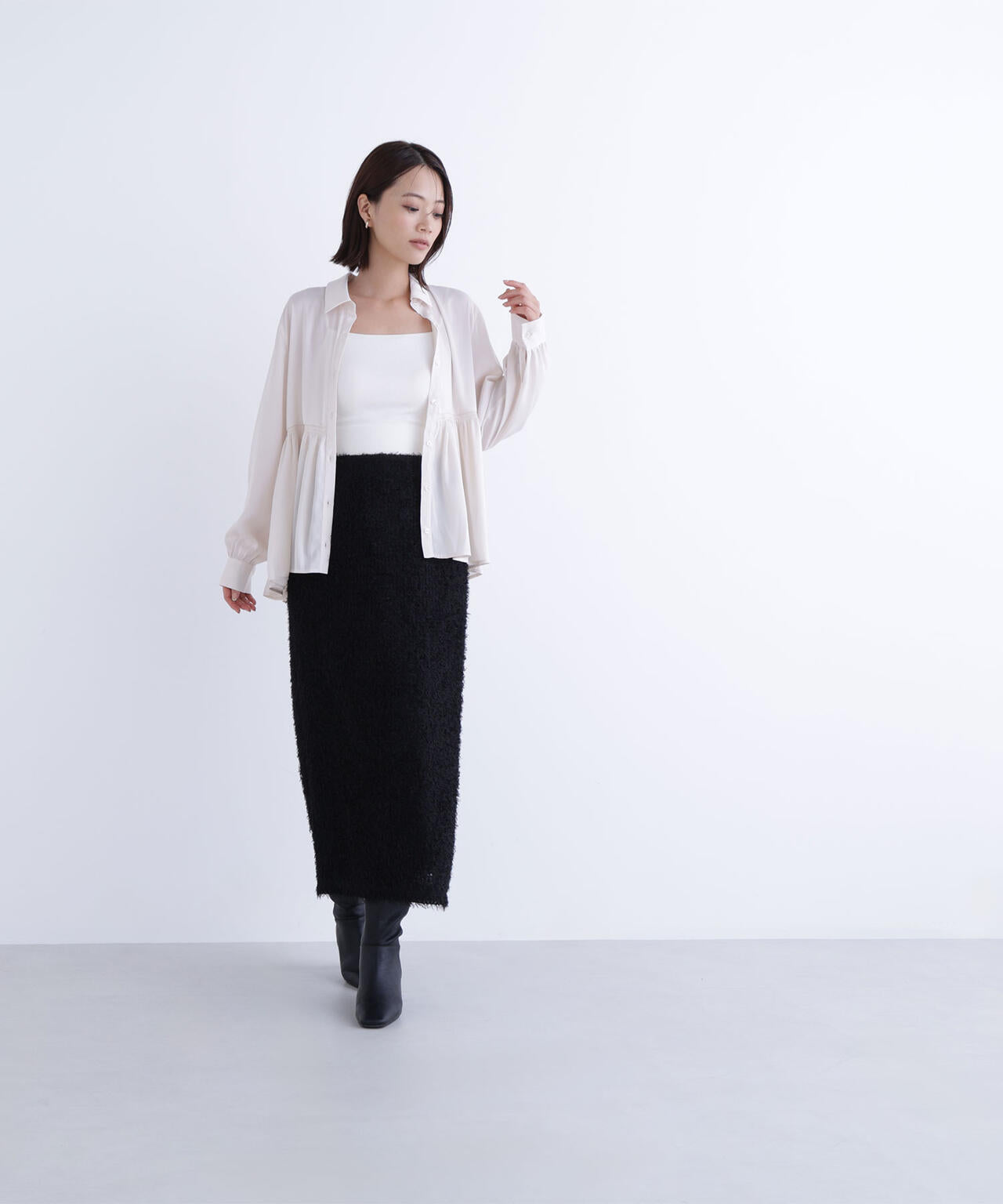 サテンペプラムブラウス | NATURAL BEAUTY BASIC（ナチュラル