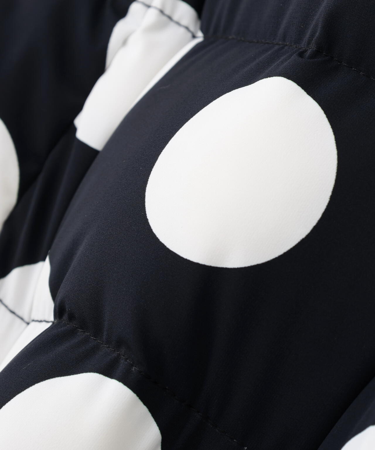 NYストレッチタフタフーディダウンジャケット ＜ランダムドット柄