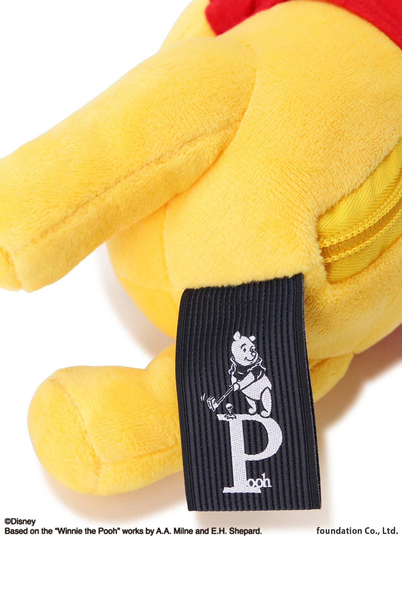 プーさんぬいぐるみボールポーチ ＜Winnie the Pooh COLLECTION