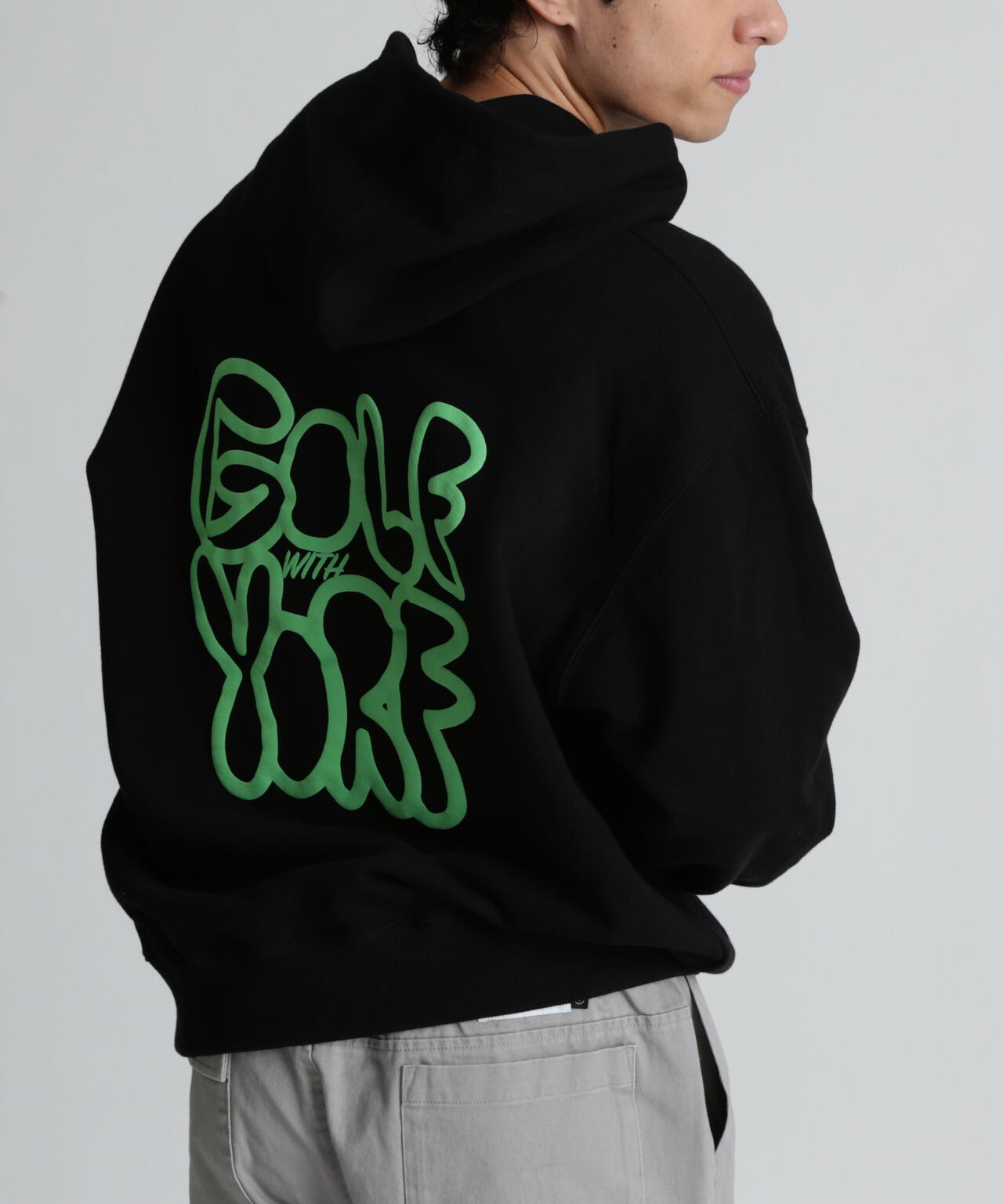 YORF（ヨルフ）】ゴシックロゴフーディー | Awesome Golf（オーサム