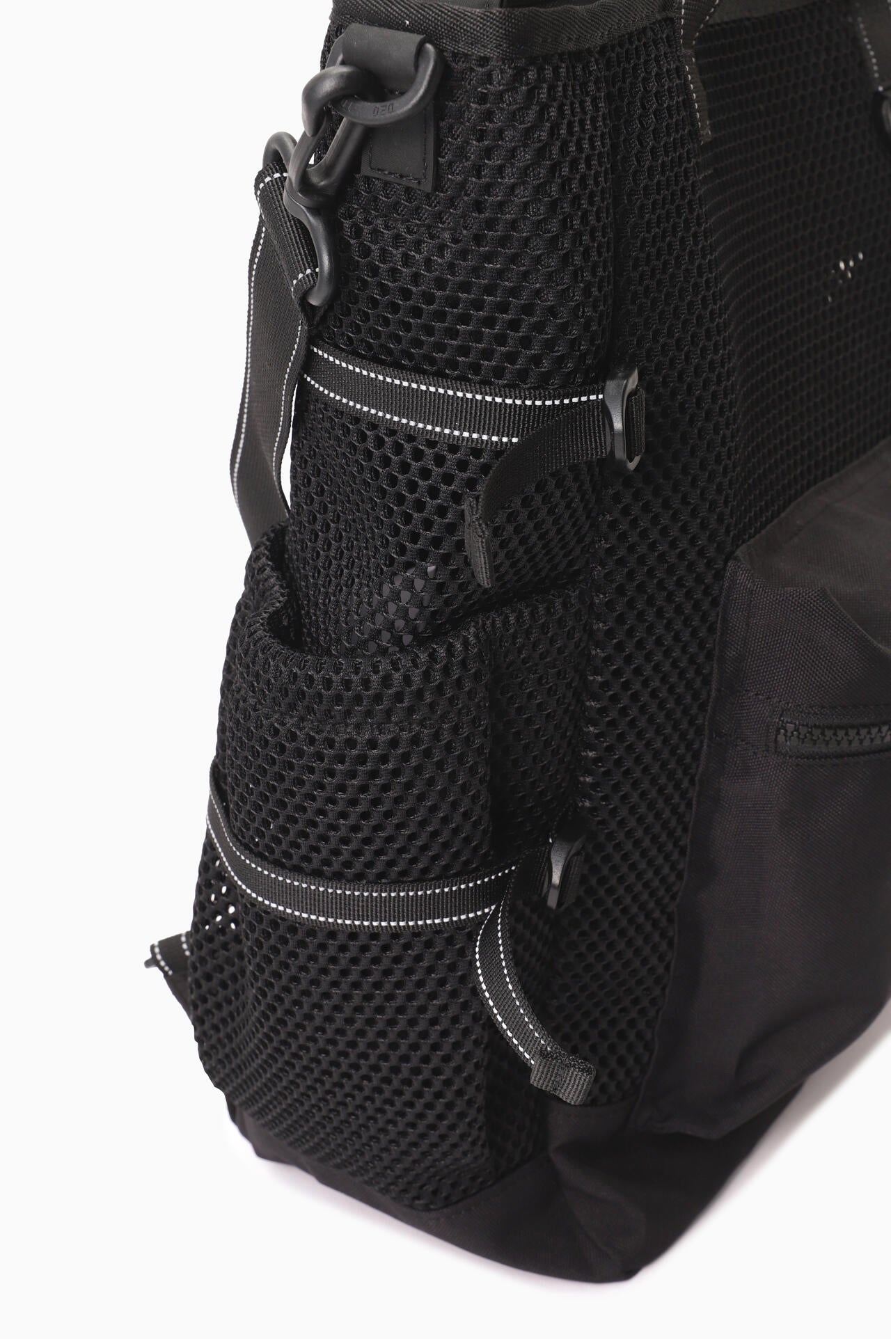 3D mesh 2way tote bag | and wander（アンドワンダー） ｜【公式