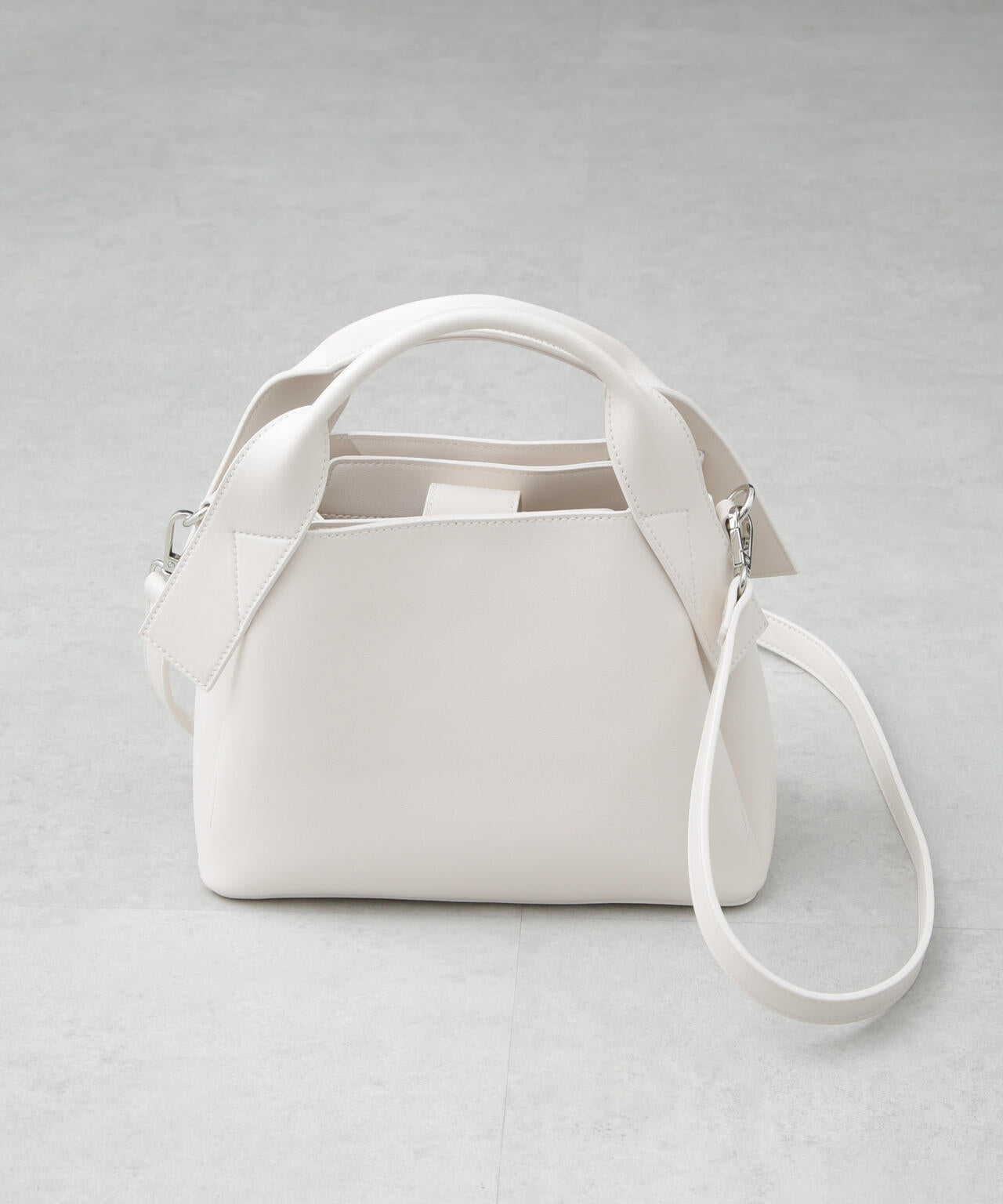 WEB限定/アウトハンドルデザイントートバッグ | NANO universe（ナノ