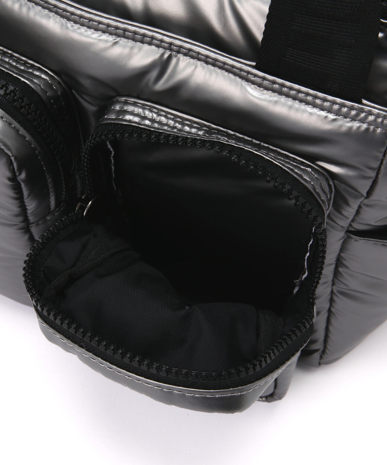 アウトポケット カートバッグ (UNISEX) | MASTER BUNNY EDITION